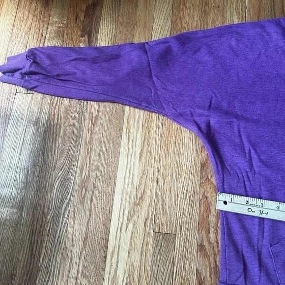 Forever21 light weight hoodie - Picture 4 of 5